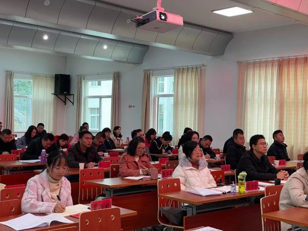 我院中医养生讲座走进砚山县干部能力素质提升培训暨“中青班”(图3)